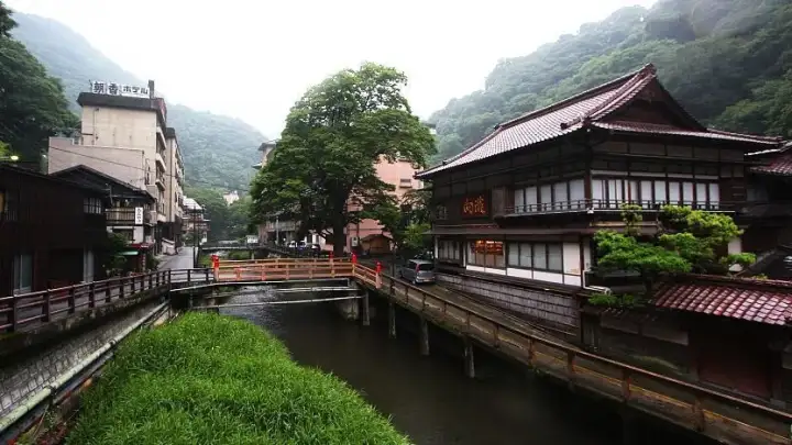Higashiyama Onsen