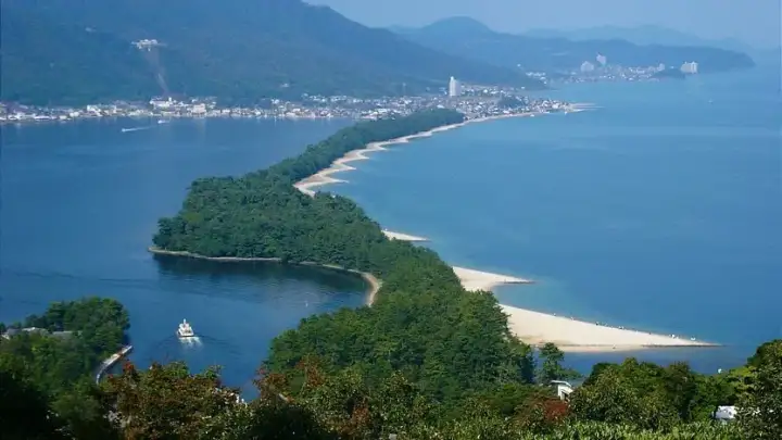 Faixa de Areia de Amanohashidate