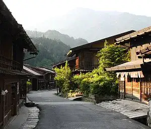 Historic towns and districts