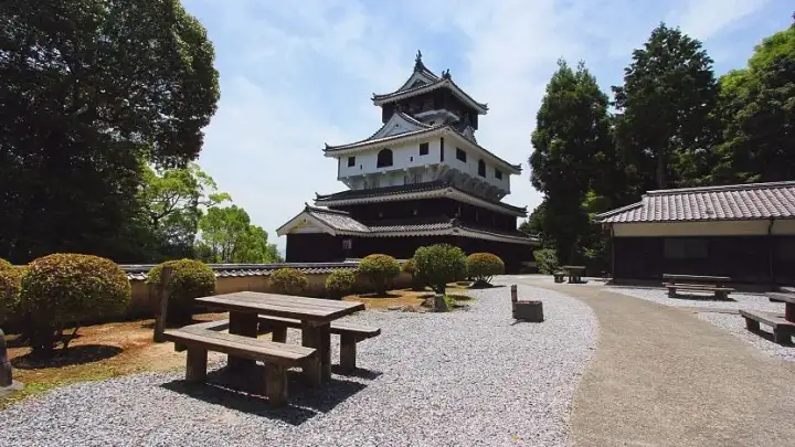 Iwakuni Castle