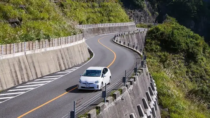 Hakusan Shirakawago White Road