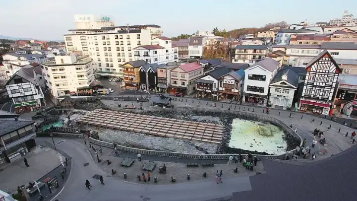 Yubatake (Hot Water Field)