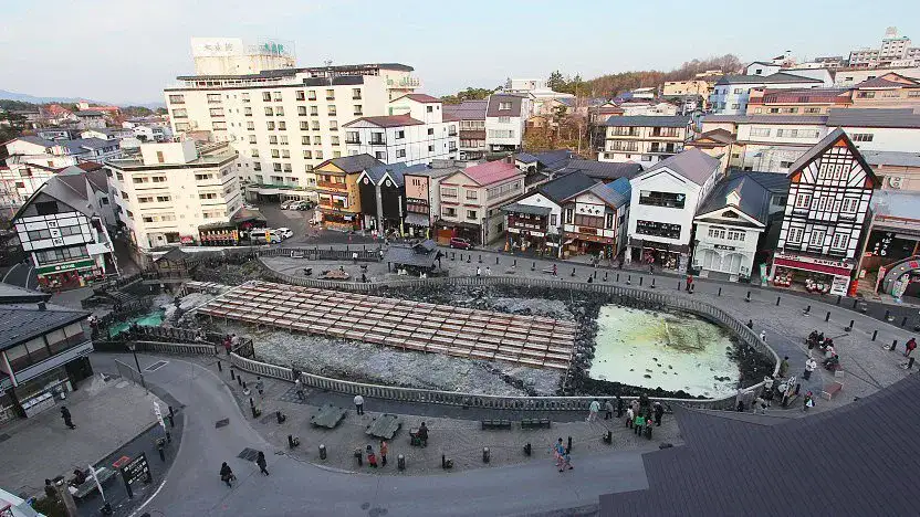 Yubatake (Hot Water Field)