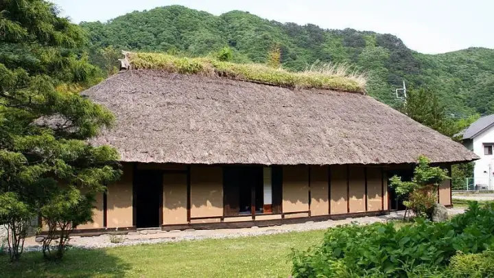 Maison Tobe