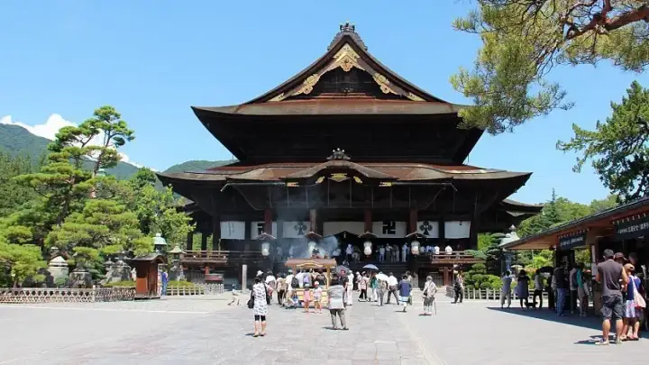 Zenkoji Temple