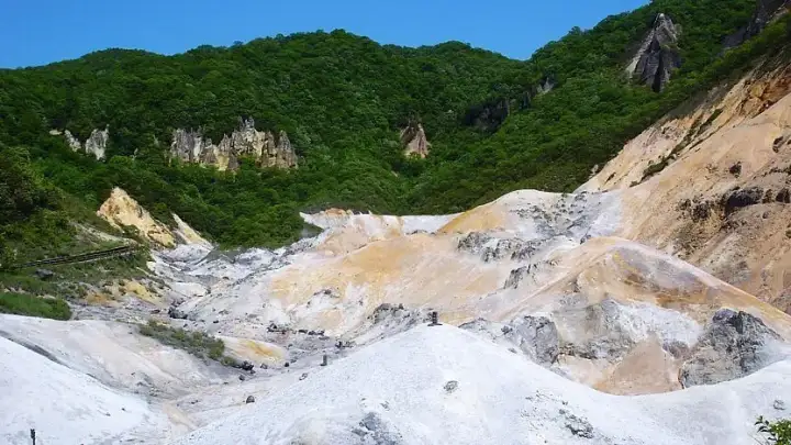 Jigokudani (Hell Valley)