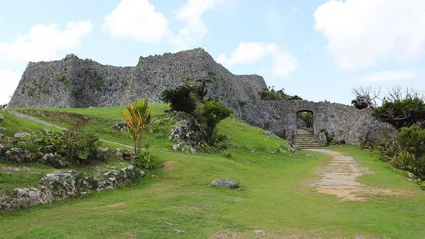Burgruine Nakagusuku