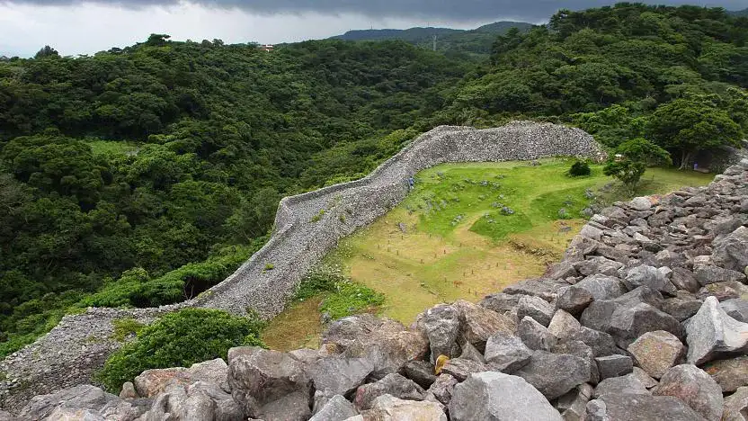 Nakijin Burgruine