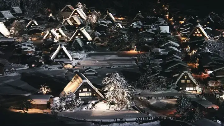 Illumination hivernale de Shirakawago