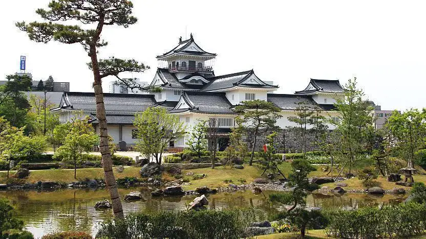 Parque del Castillo de Toyama